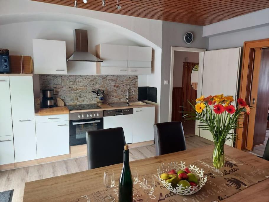 Ferienhaus Heimes Klotten Eksteriør billede